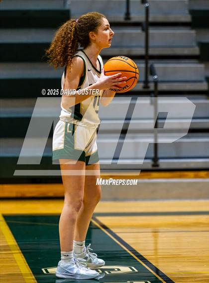 Thumbnail 3 in Langley @ Oakton (VHSL Class 6 Region D Final) photogallery.