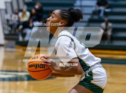 Thumbnail 3 in Langley @ Oakton (VHSL Class 6 Region D Final) photogallery.