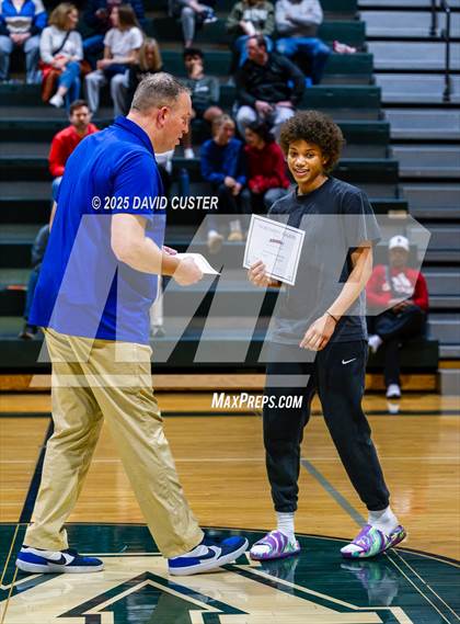 Thumbnail 1 in Langley @ Oakton (VHSL Class 6 Region D Final) photogallery.