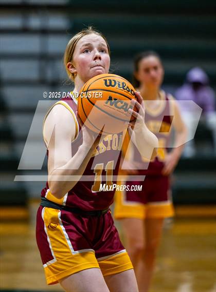 Thumbnail 1 in Langley @ Oakton (VHSL Class 6 Region D Final) photogallery.