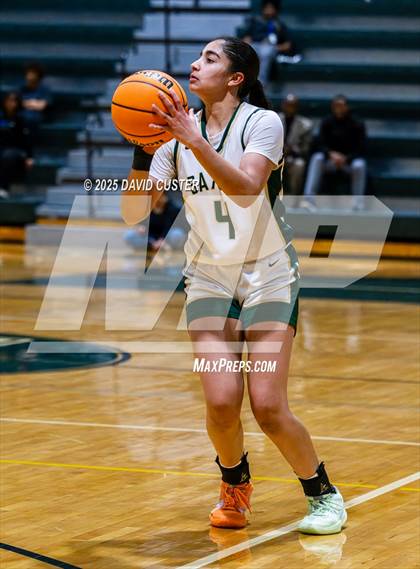 Thumbnail 3 in Langley @ Oakton (VHSL Class 6 Region D Final) photogallery.