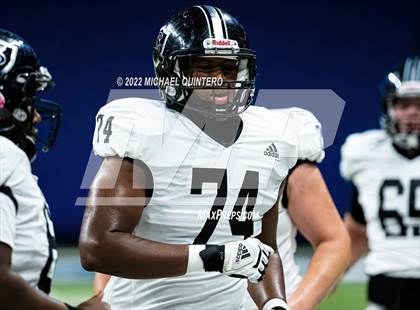 Thumbnail 3 in Brennan vs. Steele photogallery.