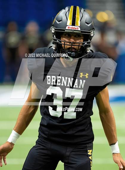 Thumbnail 3 in Brennan vs. Steele photogallery.