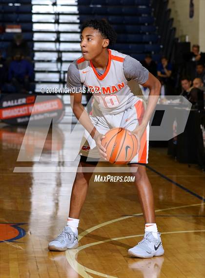 Thumbnail 3 in  Bishop Gorman vs. Salesian (Tarkanian Classic) photogallery.
