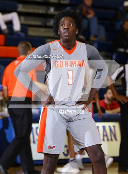 Thumbnail 2 in  Bishop Gorman vs. Salesian (Tarkanian Classic) photogallery.