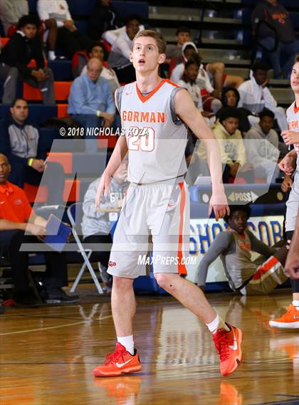 Thumbnail 2 in  Bishop Gorman vs. Salesian (Tarkanian Classic) photogallery.