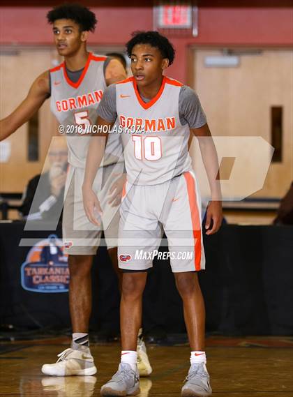 Thumbnail 2 in  Bishop Gorman vs. Salesian (Tarkanian Classic) photogallery.