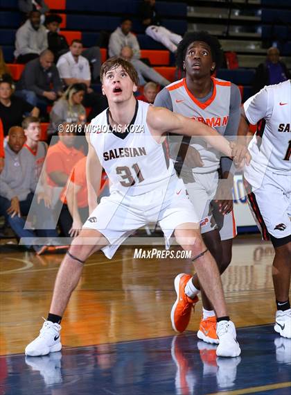Thumbnail 2 in  Bishop Gorman vs. Salesian (Tarkanian Classic) photogallery.