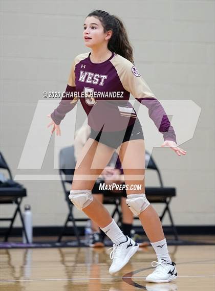 Thumbnail 2 in Magnolia West @ College Station (Freshman B Teams) photogallery.