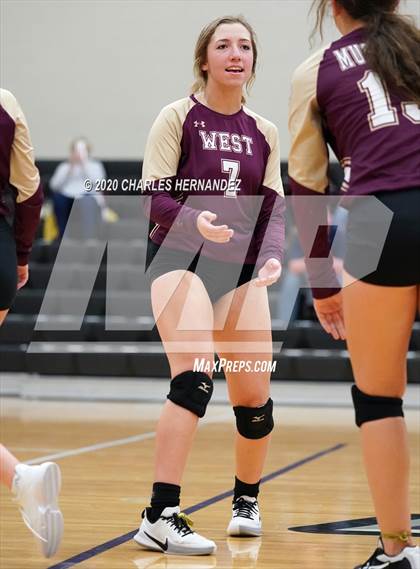 Thumbnail 2 in Magnolia West @ College Station (Freshman B Teams) photogallery.
