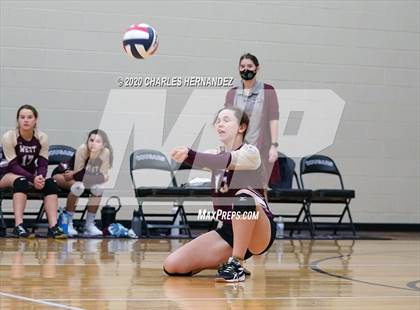 Thumbnail 3 in Magnolia West @ College Station (Freshman B Teams) photogallery.