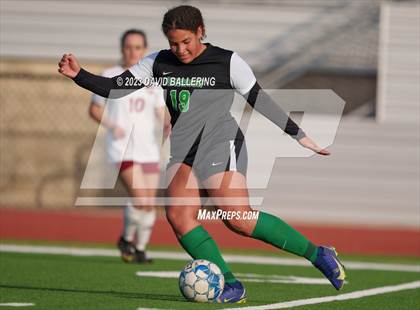 Thumbnail 1 in Benbrook vs. Saginaw (EMS-ISD X-Town Shootout) photogallery.