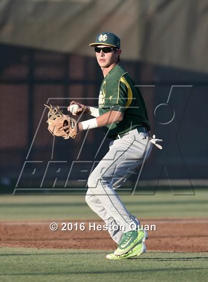 Thumbnail 3 in JSerra Catholic vs. Mira Costa (Boras Classic - South) photogallery.