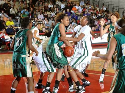 Thumbnail 1 in Cajon vs. Poly (CIF SS D1-AA Final) photogallery.