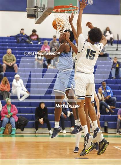 Thumbnail 1 in Newsome @ Sumner photogallery.