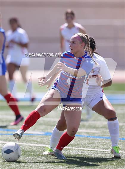 Thumbnail 2 in Harlingen vs. Westlake (UIL 6A Soccer Regional Semifinals) photogallery.