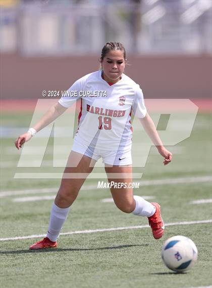 Thumbnail 3 in Harlingen vs. Westlake (UIL 6A Soccer Regional Semifinals) photogallery.
