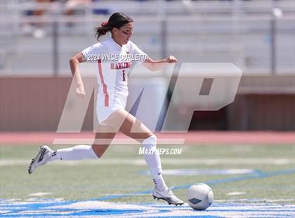 Thumbnail 1 in Harlingen vs. Westlake (UIL 6A Soccer Regional Semifinals) photogallery.