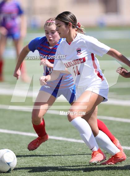Thumbnail 1 in Harlingen vs. Westlake (UIL 6A Soccer Regional Semifinals) photogallery.
