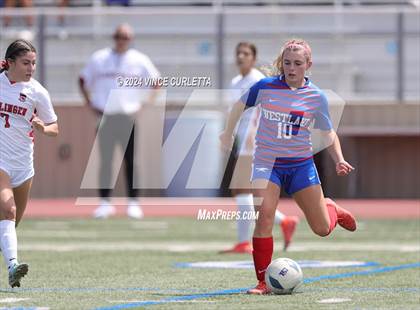 Thumbnail 1 in Harlingen vs. Westlake (UIL 6A Soccer Regional Semifinals) photogallery.