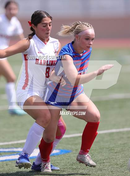 Thumbnail 3 in Harlingen vs. Westlake (UIL 6A Soccer Regional Semifinals) photogallery.