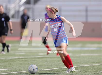 Thumbnail 1 in Harlingen vs. Westlake (UIL 6A Soccer Regional Semifinals) photogallery.