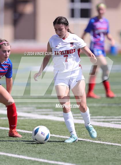 Thumbnail 3 in Harlingen vs. Westlake (UIL 6A Soccer Regional Semifinals) photogallery.
