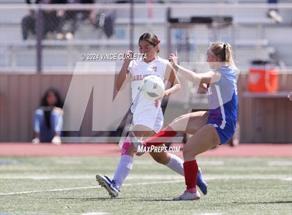 Thumbnail 2 in Harlingen vs. Westlake (UIL 6A Soccer Regional Semifinals) photogallery.