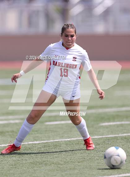 Thumbnail 2 in Harlingen vs. Westlake (UIL 6A Soccer Regional Semifinals) photogallery.