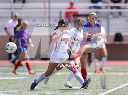 Thumbnail 1 in Harlingen vs. Westlake (UIL 6A Soccer Regional Semifinals) photogallery.