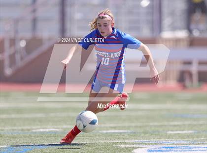 Thumbnail 1 in Harlingen vs. Westlake (UIL 6A Soccer Regional Semifinals) photogallery.