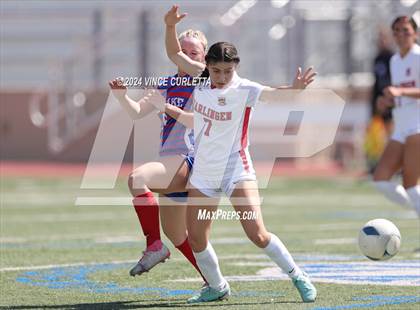 Thumbnail 1 in Harlingen vs. Westlake (UIL 6A Soccer Regional Semifinals) photogallery.