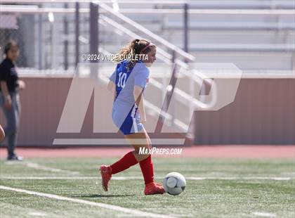 Thumbnail 2 in Harlingen vs. Westlake (UIL 6A Soccer Regional Semifinals) photogallery.