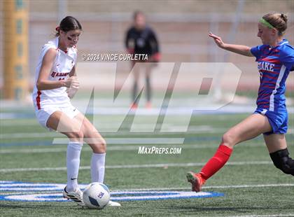 Thumbnail 3 in Harlingen vs. Westlake (UIL 6A Soccer Regional Semifinals) photogallery.