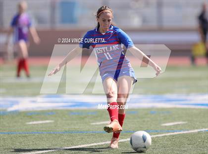 Thumbnail 1 in Harlingen vs. Westlake (UIL 6A Soccer Regional Semifinals) photogallery.