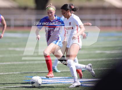 Thumbnail 2 in Harlingen vs. Westlake (UIL 6A Soccer Regional Semifinals) photogallery.