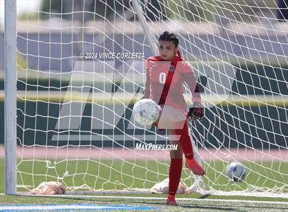 Thumbnail 2 in Harlingen vs. Westlake (UIL 6A Soccer Regional Semifinals) photogallery.