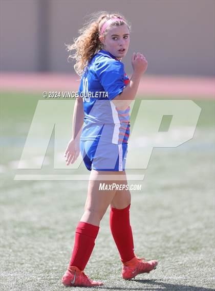 Thumbnail 2 in Harlingen vs. Westlake (UIL 6A Soccer Regional Semifinals) photogallery.
