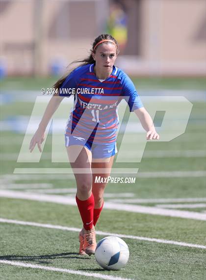 Thumbnail 3 in Harlingen vs. Westlake (UIL 6A Soccer Regional Semifinals) photogallery.