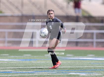 Thumbnail 1 in Harlingen vs. Westlake (UIL 6A Soccer Regional Semifinals) photogallery.