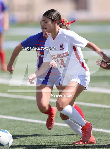 Thumbnail 3 in Harlingen vs. Westlake (UIL 6A Soccer Regional Semifinals) photogallery.