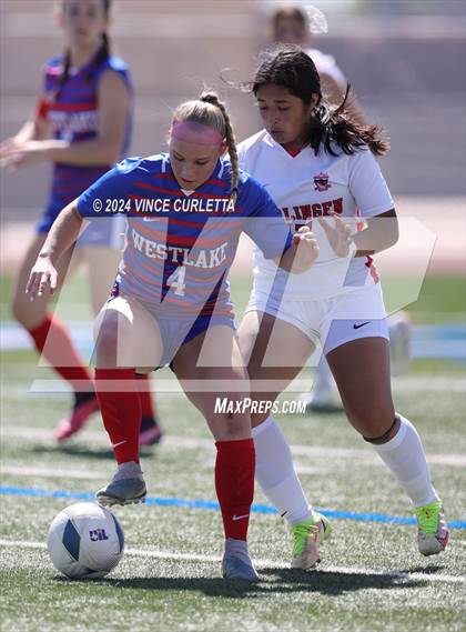 Thumbnail 3 in Harlingen vs. Westlake (UIL 6A Soccer Regional Semifinals) photogallery.