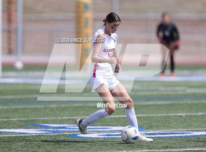 Thumbnail 2 in Harlingen vs. Westlake (UIL 6A Soccer Regional Semifinals) photogallery.