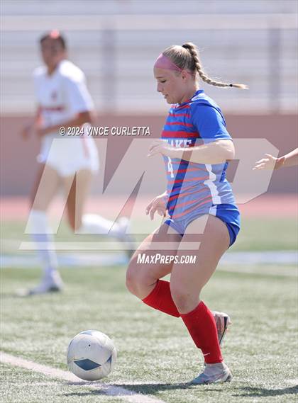 Thumbnail 1 in Harlingen vs. Westlake (UIL 6A Soccer Regional Semifinals) photogallery.