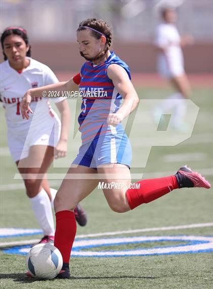Thumbnail 2 in Harlingen vs. Westlake (UIL 6A Soccer Regional Semifinals) photogallery.