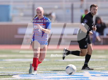 Thumbnail 2 in Harlingen vs. Westlake (UIL 6A Soccer Regional Semifinals) photogallery.