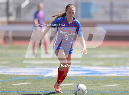 Thumbnail 2 in Harlingen vs. Westlake (UIL 6A Soccer Regional Semifinals) photogallery.
