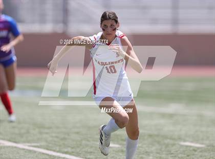 Thumbnail 1 in Harlingen vs. Westlake (UIL 6A Soccer Regional Semifinals) photogallery.