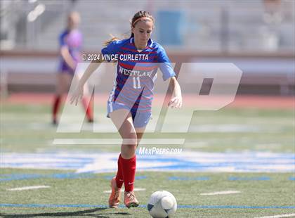 Thumbnail 3 in Harlingen vs. Westlake (UIL 6A Soccer Regional Semifinals) photogallery.