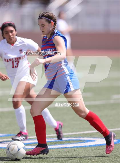 Thumbnail 1 in Harlingen vs. Westlake (UIL 6A Soccer Regional Semifinals) photogallery.